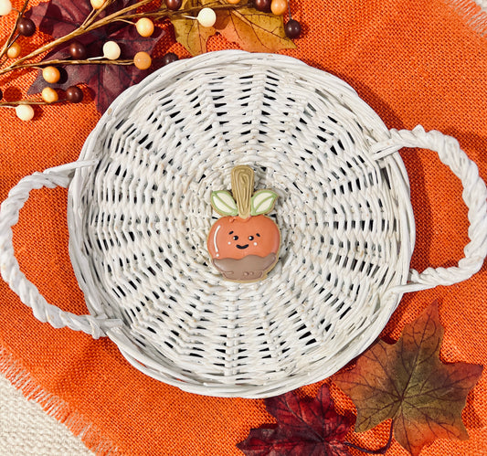 ICED CANDY APPLE TREAT