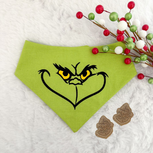 GRINCH TREAT & BANDANA BUNDLE
